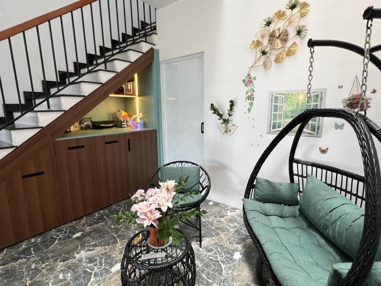 Oasis Homestay Хойан Экстерьер фото