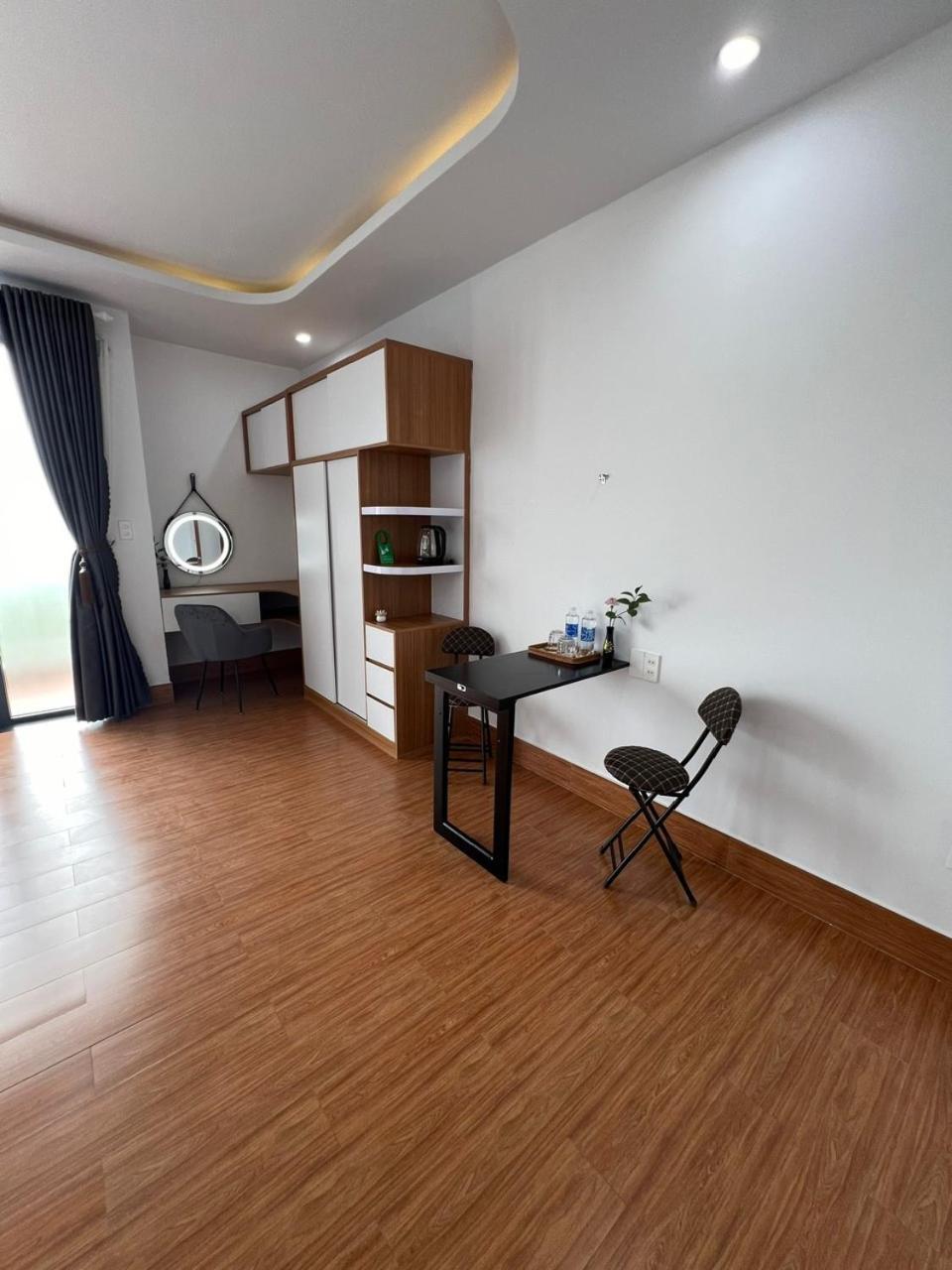 Oasis Homestay Хойан Экстерьер фото